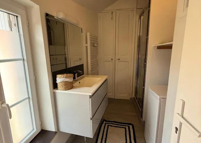 Le Spot H34, Proche De La